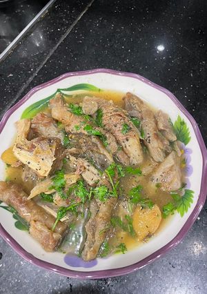 Hình của món Gân bò kho gừng.