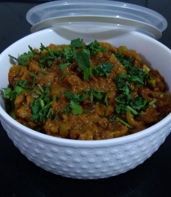 बैगन का भरता (baingan ka bharta recipe in Hindi) रेसिपी मुख्य फोटो