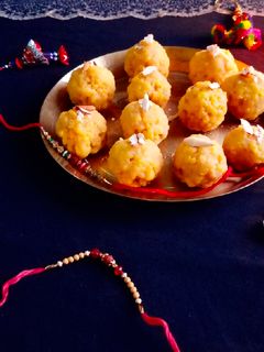 बूंदी के लड्डू (Boondi ke laddu recipe in Hindi) रेसिपी मुख्य फोटो