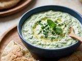 Tzatziki de Aguacate y Hierbabuena