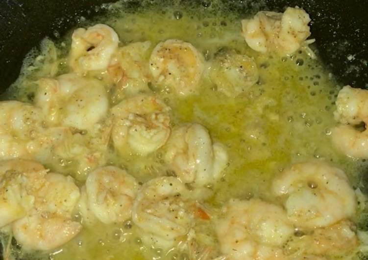 Langkah Mudah untuk Membuat Garlic butter shrimp 🍤 simple, Lezat Sekali
