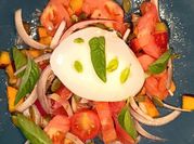 Una foto de nectarina tomate