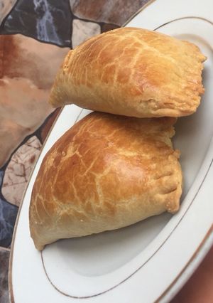 A picture of Baked Meat-pie😍.