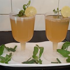 A picture of Lemongrass Ginger Tea.
