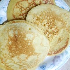 A picture of Vanilla Cakes in a fry pan😁🎂🍰.