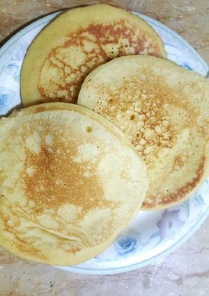 A picture of Vanilla Cakes in a fry pan😁🎂🍰.