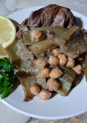 Une photo de Tajine d'agneau aux cardons 🍴