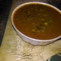 A picture of Matar masala.