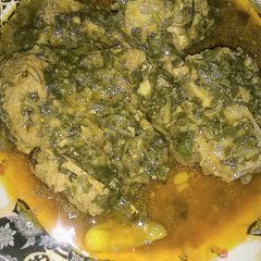A picture of Palak Gosht.