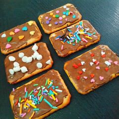 A picture of Sweet and salty tuc bites.