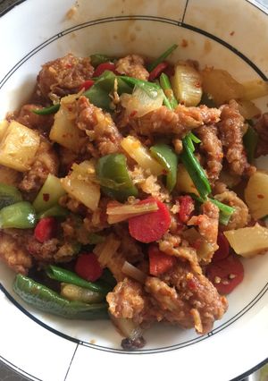 A picture of Chicken with Pineapple.