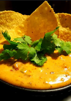 A picture of Mike's Cheesy Chili Con Queso Dip.