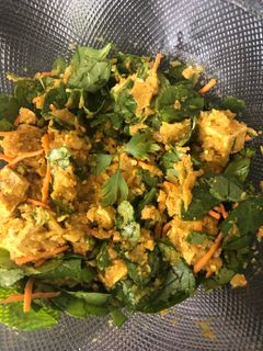 Una foto de 185. Ensalada de “falso arroz” y tofu con vinagreta de ajo y jengibre (principal verdura)