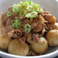 Satoimo & Pork Garlic Soy Sauce A picture of Satoimo & Pork Garlic Soy Sauce.