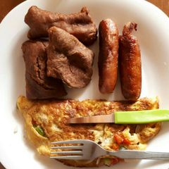 A picture of Breakfast of a champion.