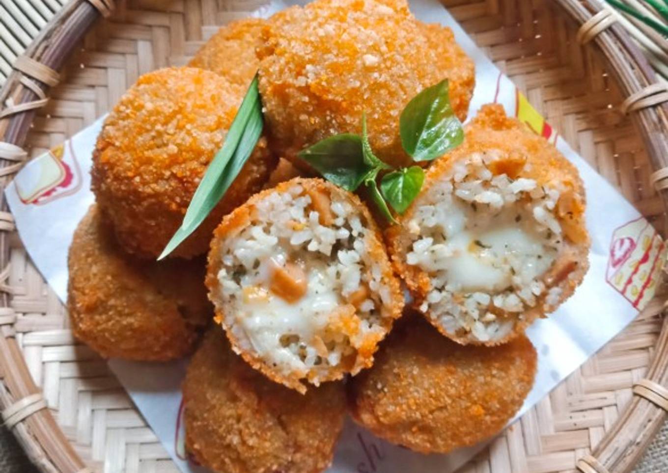 Bola²nasi sosis mozarella