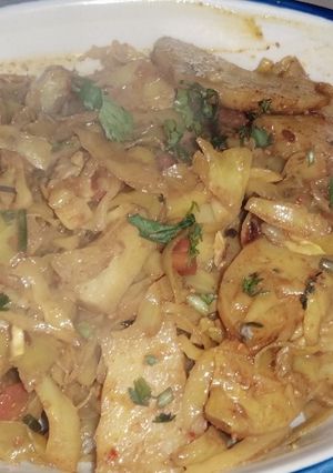 आलू,गाजर और गोभी की सब्जी (Aloo,gajar aur gobhi ki sabzi recipe in Hindi) रेसिपी मुख्य फोटो