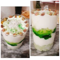 A picture of Green faluda with kheer.
