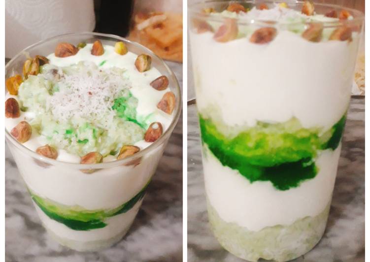 Green faluda with kheer