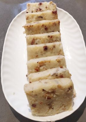 A picture of Fried Radish Cake.