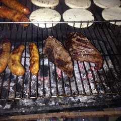 Una foto de Solomito asado al carbón