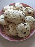 Cookies leggeri con granella di pistacchi e cioccolato fondente