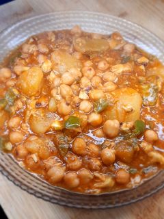 Una foto de Garbanzos con bacalao