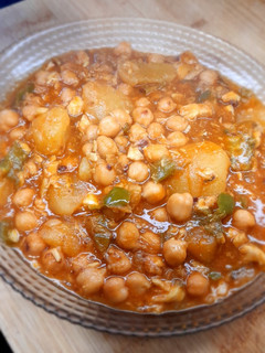 Una foto de Garbanzos con bacalao