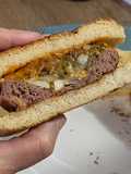 Nido de hamburguesa rellenos de champiñones y salsa Aurora