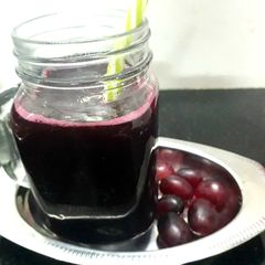 A picture of Black Grapes Juice.