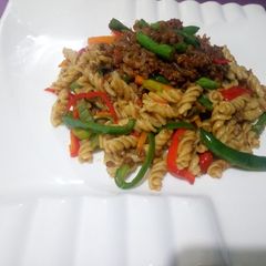 A picture of Macaroni Bolognaise.