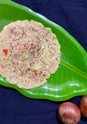 வெங்காயம் தக்காளி முட்டை ஆம்லெட் (Venkayam thakkaali muttai omelette recipe in tamil) செய்முறை முக்கிய புகைப்படம்