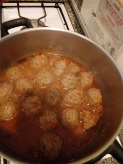 Una foto de Albóndigas en salsa! Fácil fácil!!!!