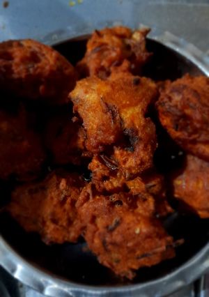 ফ্রোজেন চিকেন পকোড়া (frozen chicken pokoda recipe in bengali) রেসিপির প্রধান ছবি