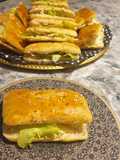 خبز البصل والاجبان