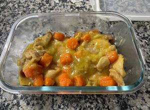 Una foto de Contramuslos de pollo guisados (Thermomix)