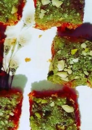 A picture of Carrot Pistachio Burfi.