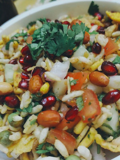 भेलपुरी (bhelpuri recipe in hindi) रेसिपी मुख्य फोटो