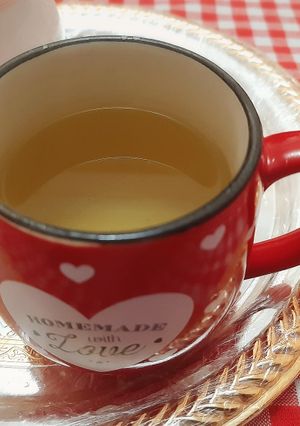 Une photo de Infusion de verveine au miel 🌿🍵