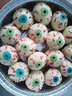 Una foto de Ojos de bruja de Halloween (magdalenitas)