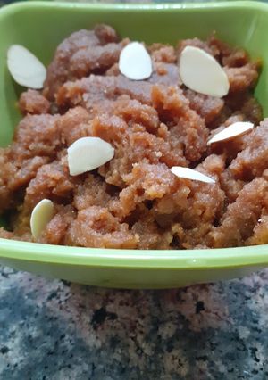 A picture of Rajgir ka halwa.