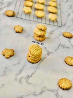 A picture of Butter cookies 🍪.
