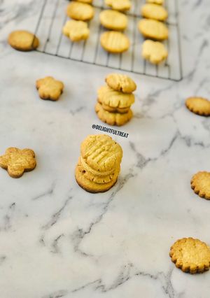 A picture of Butter cookies 🍪.