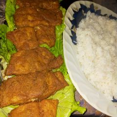 A picture of Lahori fried fish.