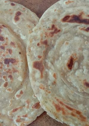 ચીઝ પરોઠા (cheese Paratha recipe in Gujarati) રેસીપી મુખ્ય ફોટો