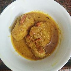 A picture of Macchi jhol.