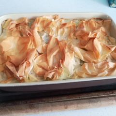A picture of Crispy Chicken Pie.