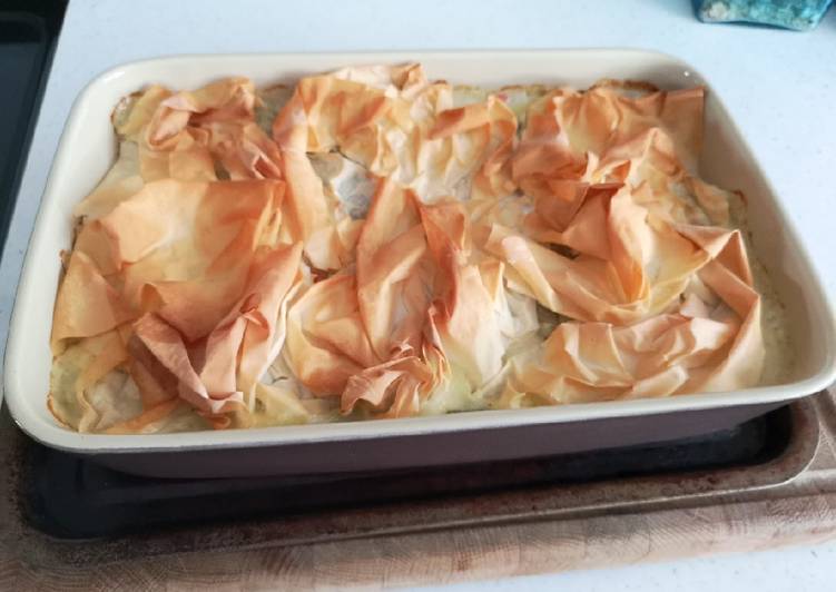 Step-by-Step Guide to Prepare Homemade Crispy Chicken Pie