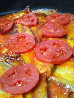 عکسی از دستور خوراک گوجه بادمجان