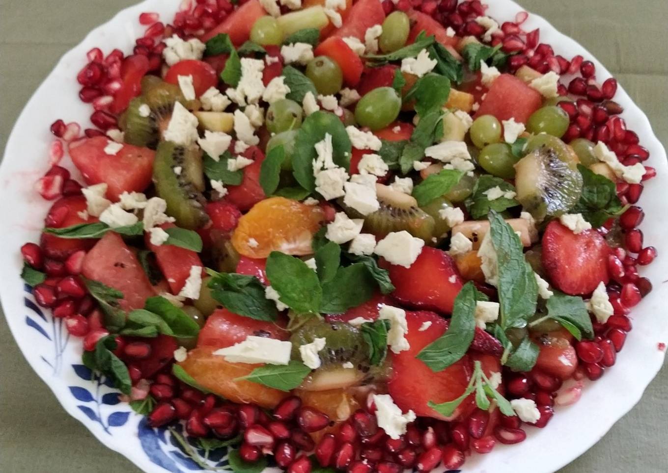 Fresh Herbs Fruity Salad